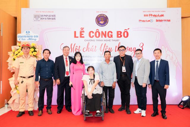 Lãnh đạo Thế Giới Bảo Hiểm Online đồng hành cùng "Một Chút Yêu Thương 3" 5 Thế Giới Bảo Hiểm Online - Hình ảnh tham gia lễ công bố Một chút yêu thương 3