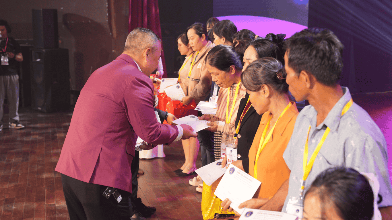 Hinh anh Dem nhac Mot Chut Yeu Thuong Website 1